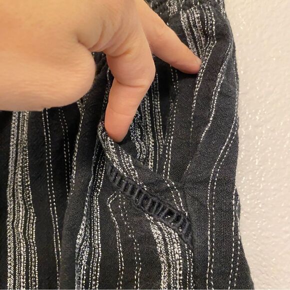 Briggs Linen Blend Pull-On Black stripe Shorts with Pockets Drawstring hi rise-L - Picture 8 of 11